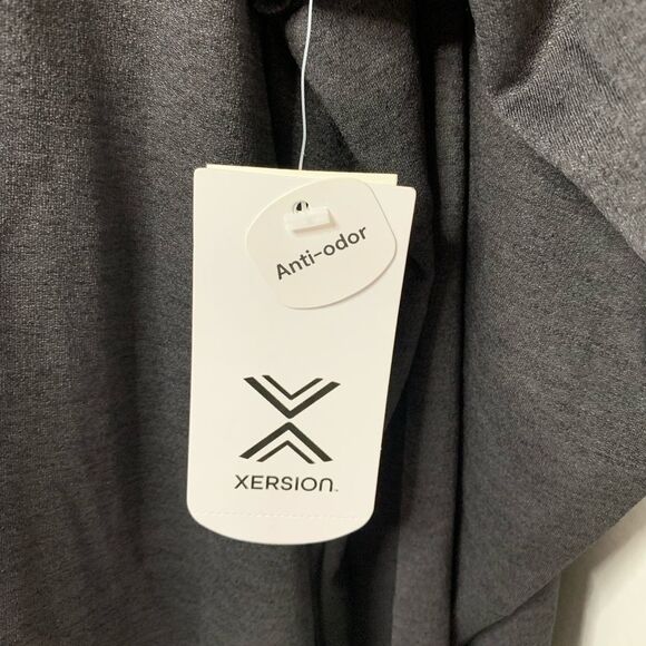Xersion Women’s Athletic Top 2X - Picture 4 of 4